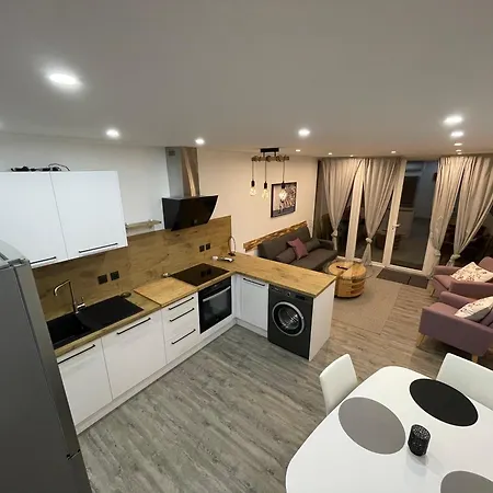 Holiday home Atypique Ancien Hangar A Bateau
